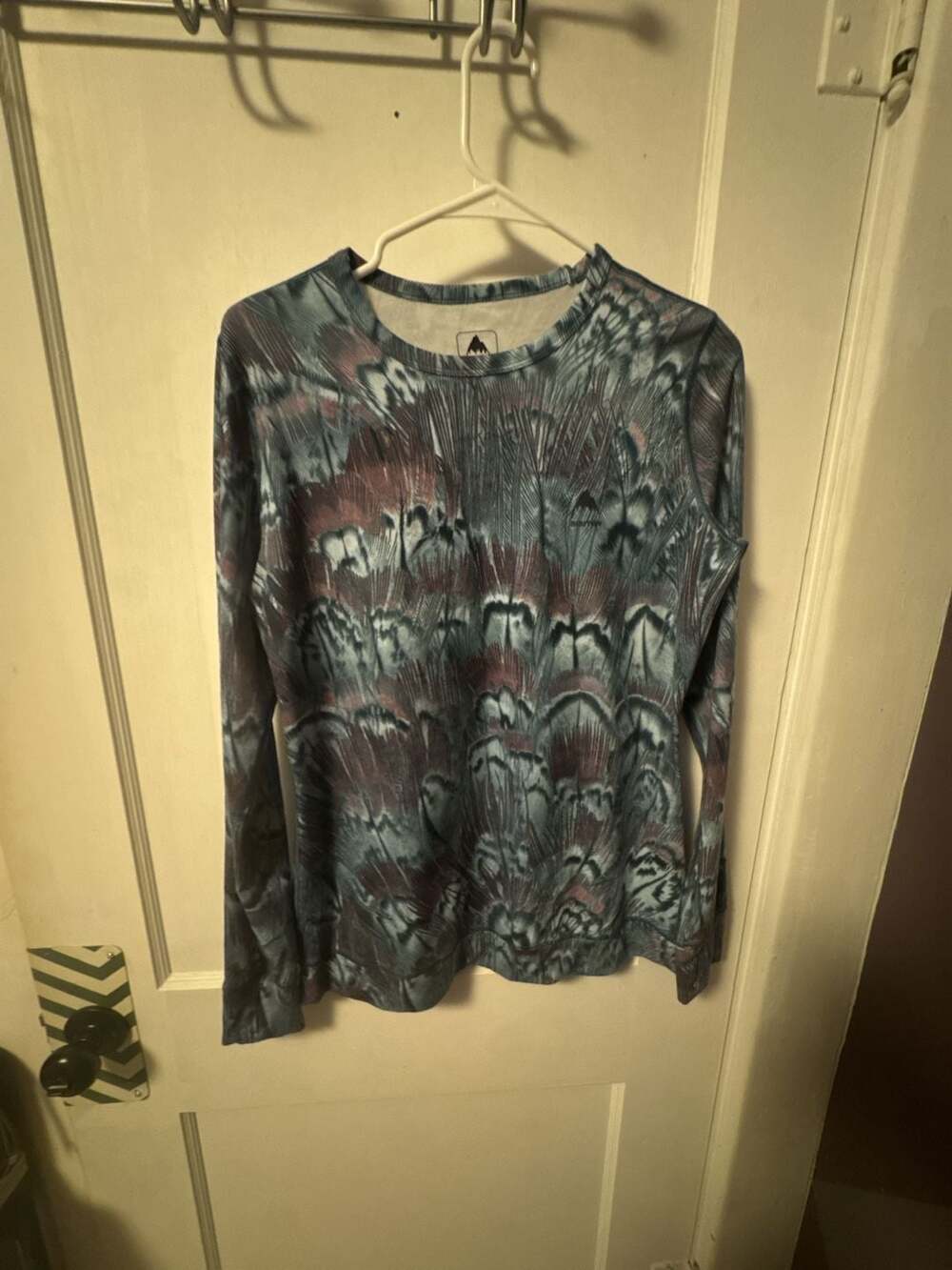 Burton WB MDWT Crew Size L Colombo Feather Print Base Layer Top